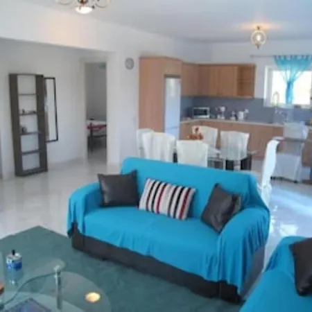 Βίλα με Πισίνα στην Φαλάνθη Villa *