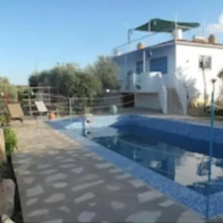 Βίλα με Πισίνα στην Φαλάνθη